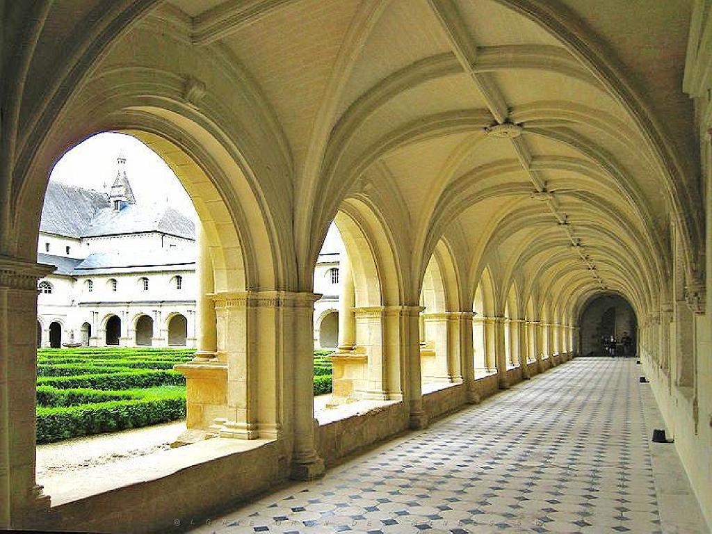 149 ABBAYE DE FONTREVRAUD_000030.jpg